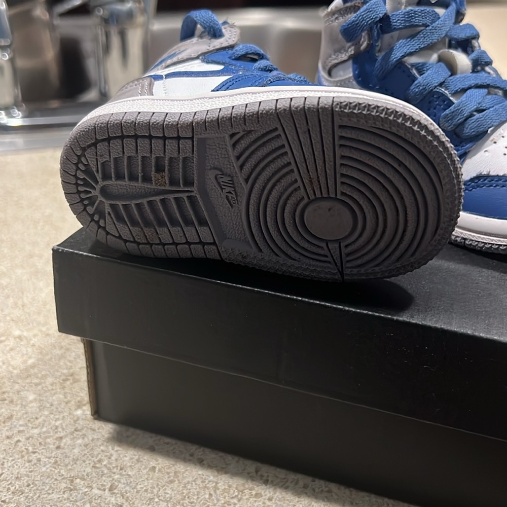 Jordan 1 - Picture 3 of 4